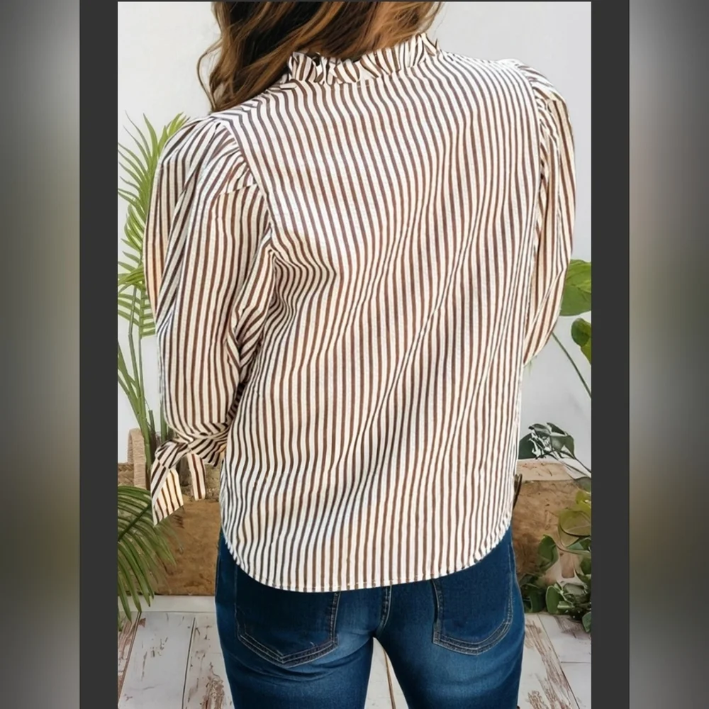 99 Disco Striped Frill V-Neck Bracelet Sleeve Blouse - Picture 2 of 7